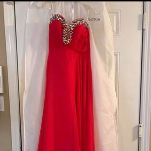 Sherri Hill Prom Dress